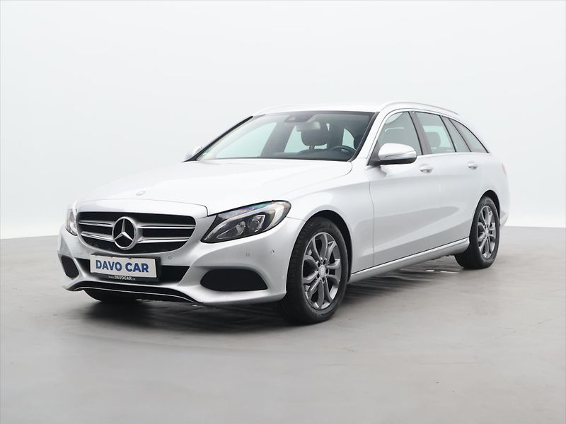 Mercedes-Benz Třídy C 2.1 220d 125kW Aut. Avantgarde - fotka 3 z 32