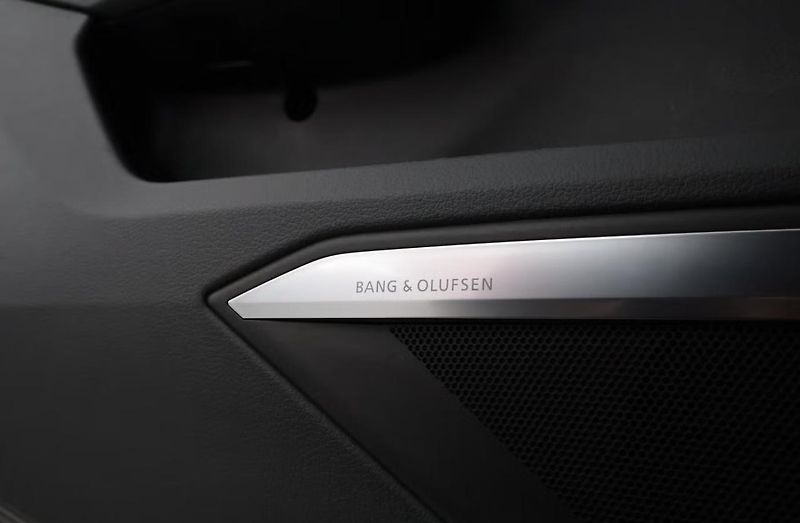 Audi Q8 e-tron 55 Q 360k Matrix Pano 4 zóny  - fotka 25 z 28
