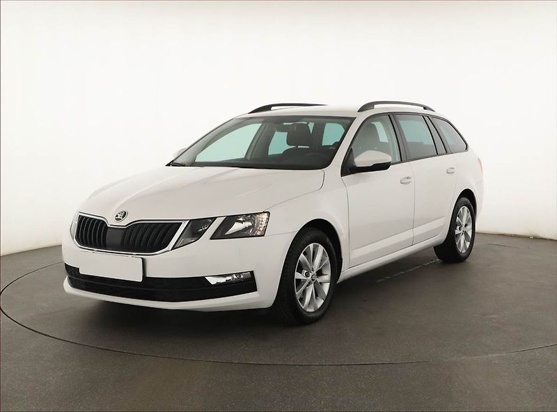 Škoda Octavia (2019) Ambition 1.6 TDI, ČR,1.maj - fotka 2 z 18