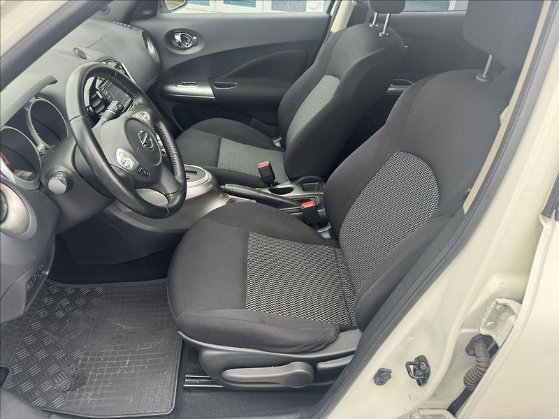 Nissan Juke 1,6 i/AUTOMAT - fotka 12 z 18