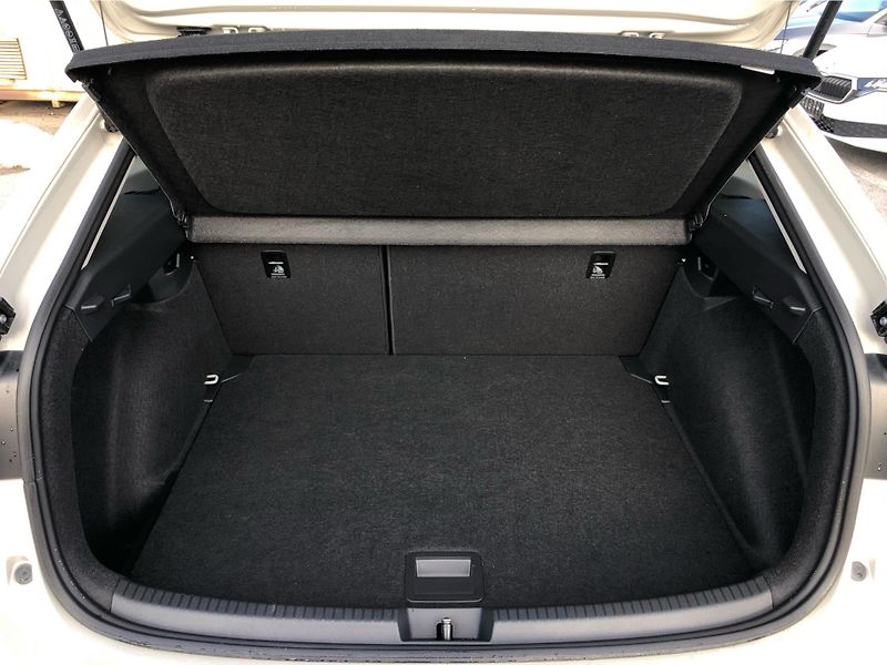 Volkswagen Taigo Style 1,0 TSI 85 kW 7DSG - fotka 25 z 26