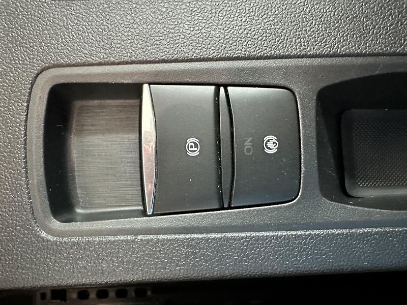 Ford Kuga Business 1.5 EB 120k man.  - fotka 22 z 24