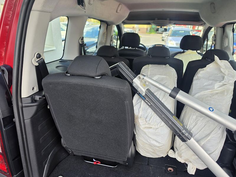 Citroën Berlingo 1.6 HDI 7MIST TZ  - fotka 6 z 27