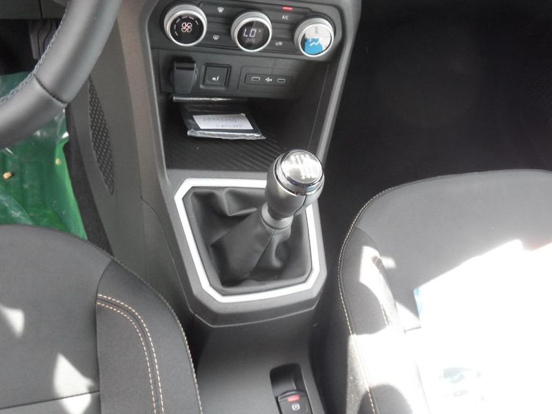 Dacia Sandero (2026) Stepway Extreme Eco-G 120    - fotka 7 z 7