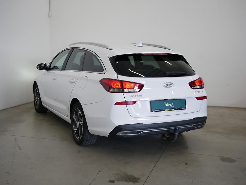 Hyundai i30 - fotka 7 z 31