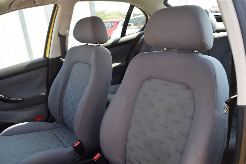 Seat Leon 1,9 TDI 66KW NOVÁ STK - fotka 14 z 45