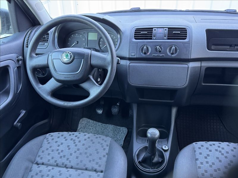 Škoda Praktik 1,2 TSI 63kW DPH 1.maj původČR - fotka 35 z 46