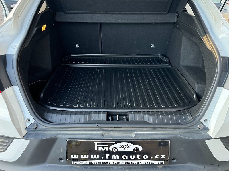 Renault Arkana (2021) 1.3 TCe - fotka 28 z 32