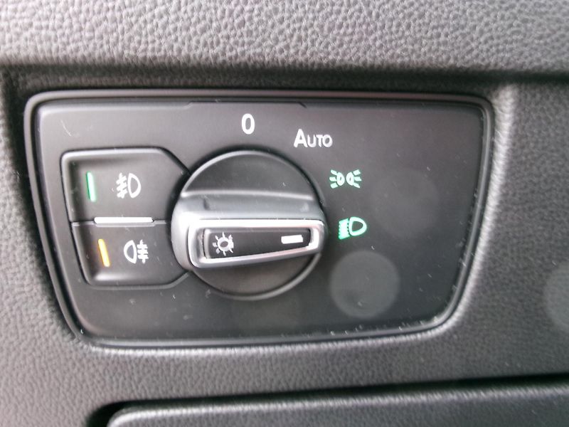 Volkswagen Passat Variant (2018) 1,5TSI AC NAVI ACC BT - fotka 22 z 39