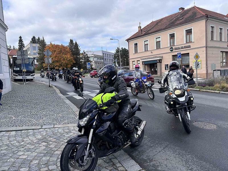 Poslední jízda motosezony 2025 v Prachaticích.