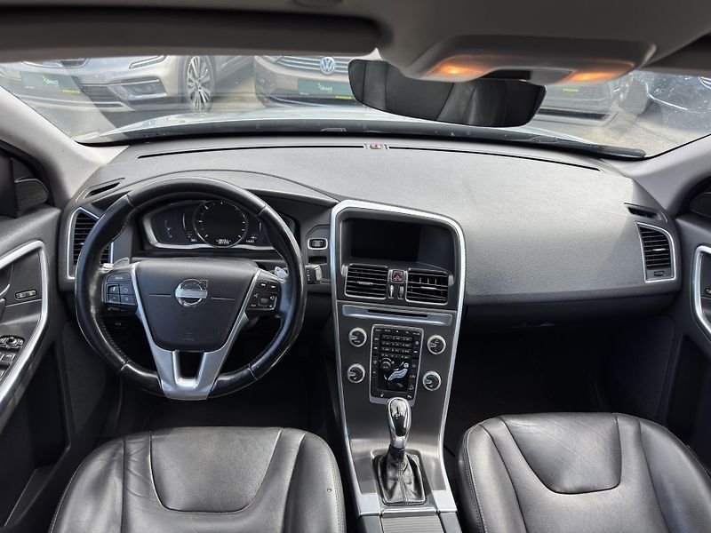 Volvo XC60 - fotka 6 z 7