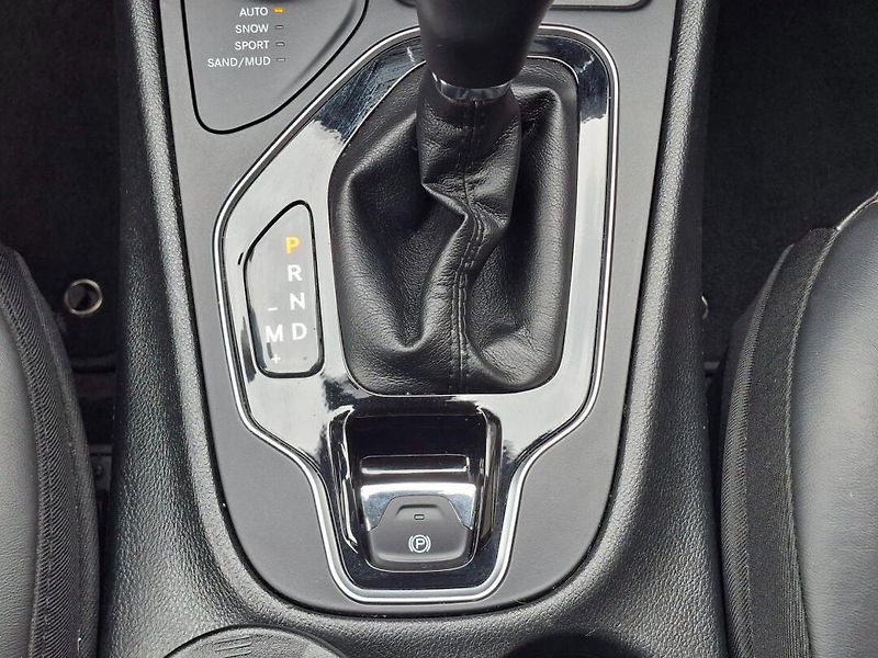 Jeep Cherokee (2019) 2.2M-JET 143kW 4X4 LIMITED - fotka 19 z 46