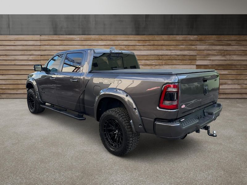 Dodge RAM (2019) +HEMI+LPG+OFFROAD PAKET+ - fotka 5 z 22