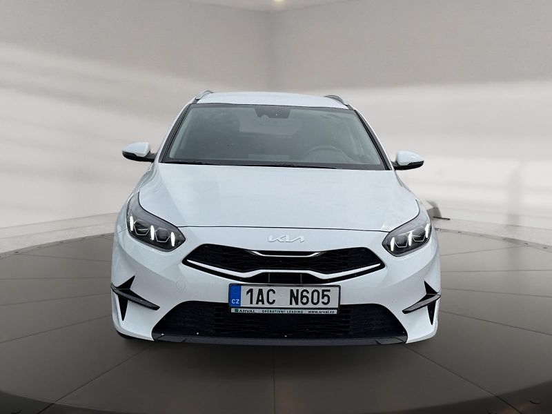 Kia Ceed (2024) TOP 1.5T-GDI 118kW CZ DPH - fotka 2 z 11
