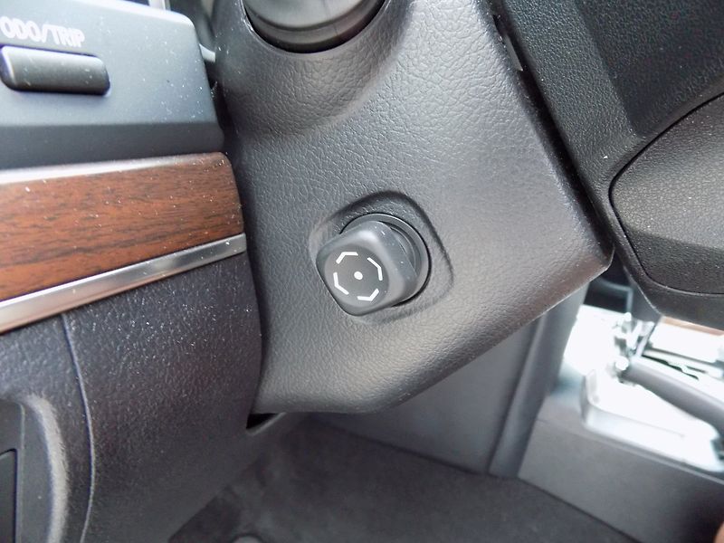 Toyota Land Cruiser (2020) 200/4.5/V8/Executive Lounge/ - fotka 25 z 45