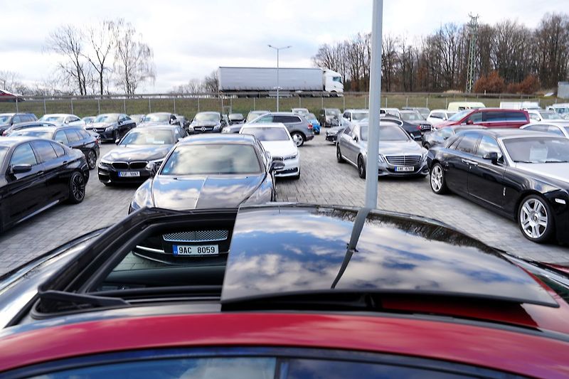 Mercedes-Benz Třídy E E 400 AMG 4Matic+,Burmester - fotka 18 z 43