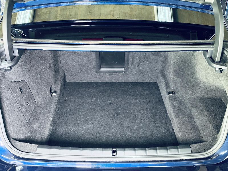BMW Řada 7 (2023) 750e*ZÁRUKA*TV*MAX.VÝBAVA - fotka 42 z 46