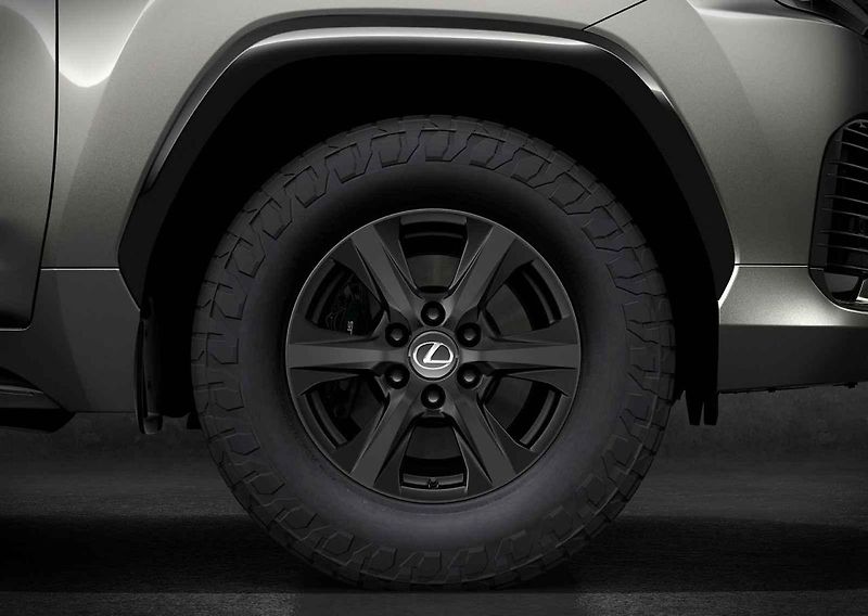 Lexus LX 700h