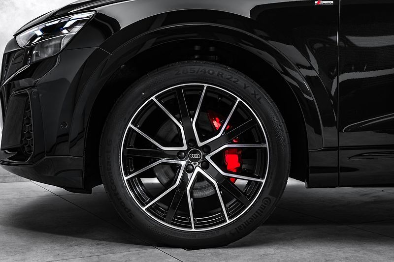 Audi Q8 50TDI Sline Laser Masáže B&O - fotka 2 z 26