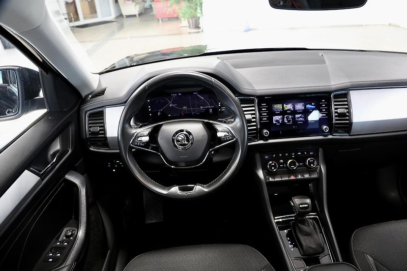 Škoda Kodiaq (2023) 2.0TDI DSG Display 7Míst Tažné - fotka 24 z 26