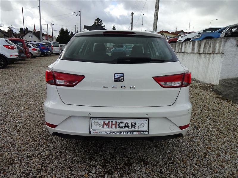 Seat Leon 1,6 TDI 85kW - fotka 6 z 55