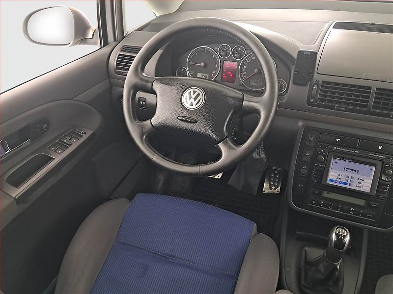 Volkswagen Sharan (2004) 1.9 TDI, po STK, Tažné - fotka 7 z 15