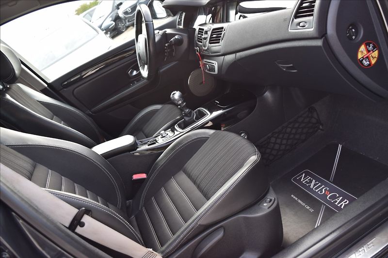 Renault Laguna 2,0 dCi 110KW NATÁČ. ZAD.NÁP. - fotka 18 z 49