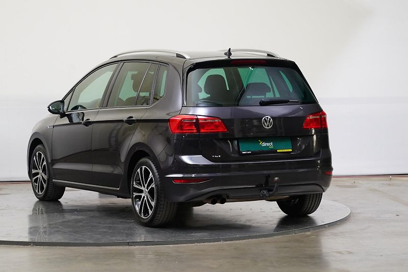 Volkswagen Golf - fotka 7 z 28