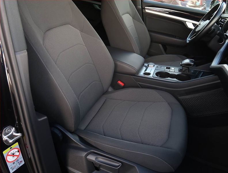 Volkswagen Touareg (2021) 3.0 TDI, 4x4,Automat,V6 TDI - fotka 9 z 26