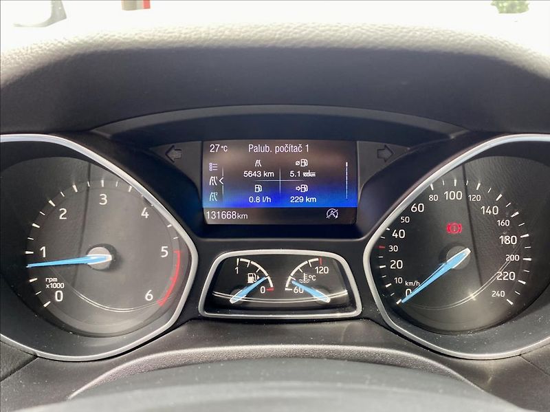 Ford Focus 1,5 TDCi NAVI VÝHŘEV - fotka 22 z 43