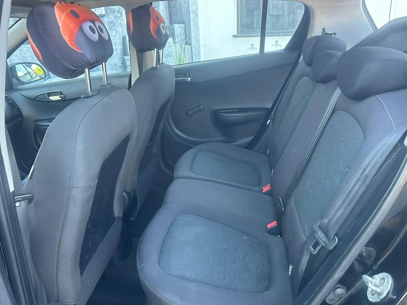 Hyundai i20 (2009) 1.2i, 57KW - fotka 11 z 20