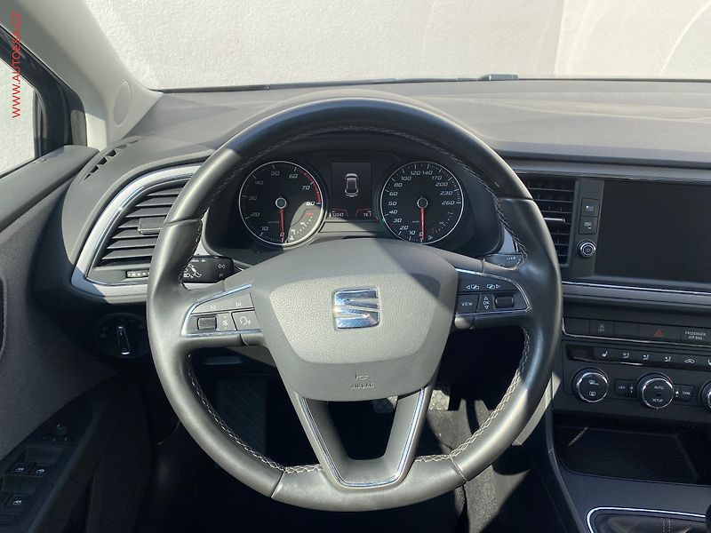 Seat Leon (2019) 1.5 TSi, Style, LED, +kola - fotka 11 z 18
