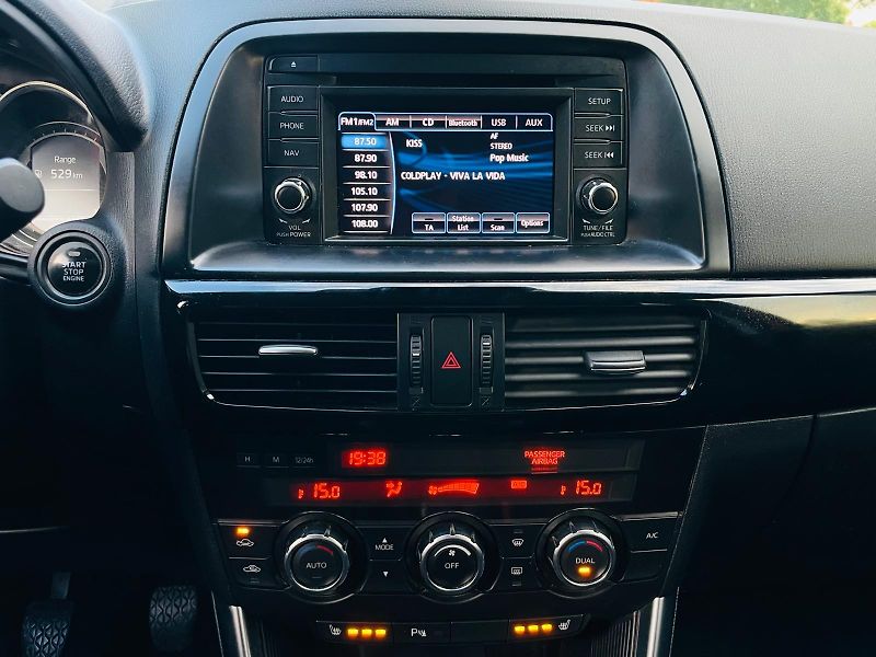 Mazda CX-5 2.0i 1.MAJITEL SERVISKA TAŽNÉ - fotka 31 z 42