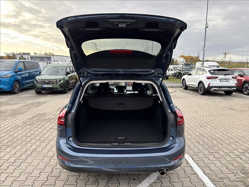 Ford Focus 1,0 EcoBoost 114kW Titanium - fotka 11 z 32