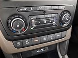 Škoda Yeti (2016) 2.0 TDI, 4X4, Automat, Kůže - náhled 17