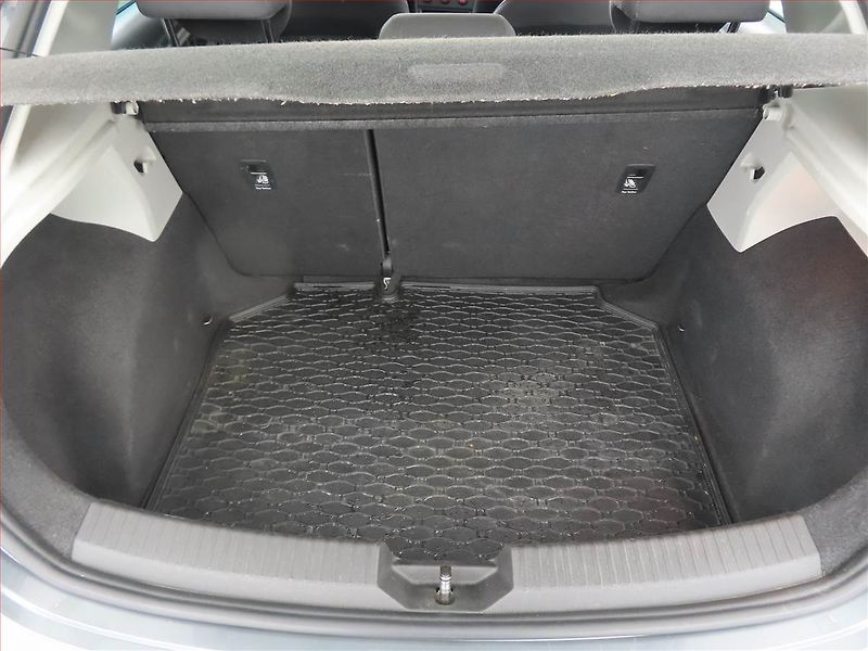 Seat Leon (2013) 1.2 TSI - fotka 13 z 14