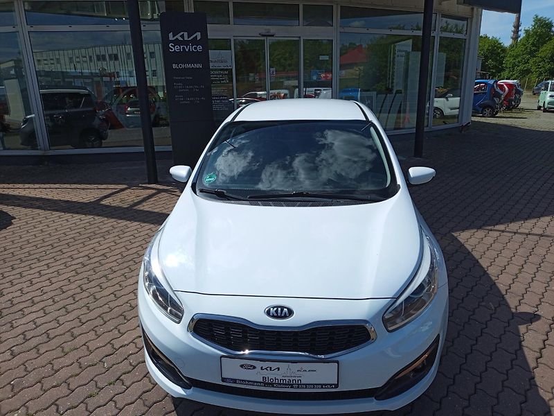 Kia Ceed (2017) CRDi - VAN - fotka 2 z 13