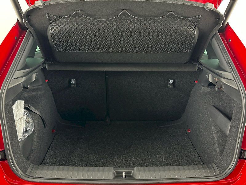 Škoda Kamiq (2025) 1.0TSI 85kW Monte Carlo - fotka 30 z 33