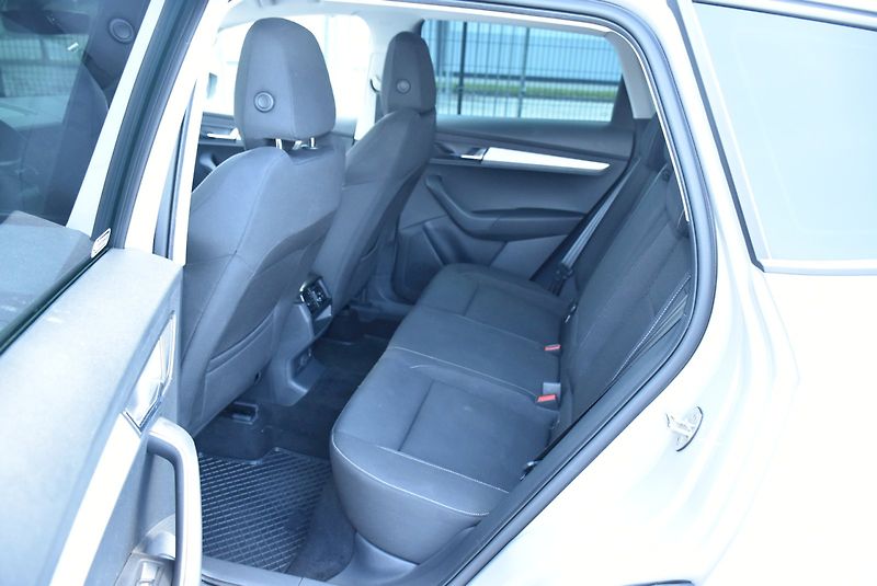 Škoda Karoq (2024) Selection 1.5 TSI DSG - fotka 26 z 33
