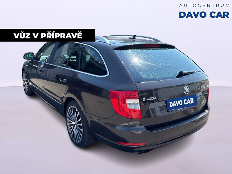 Škoda Superb 2,0 TDI 125kW DSG L&K Navi - fotka 2 z 12