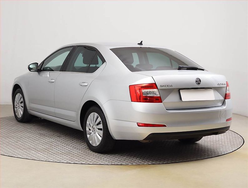 Škoda Octavia (2016) Style 2.0 TDI, Automat - fotka 4 z 20