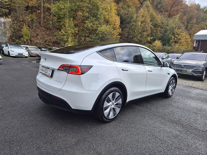 Tesla Model Y LONG RANGE DUAL MOTOR TZ 95,0% - fotka 5 z 49