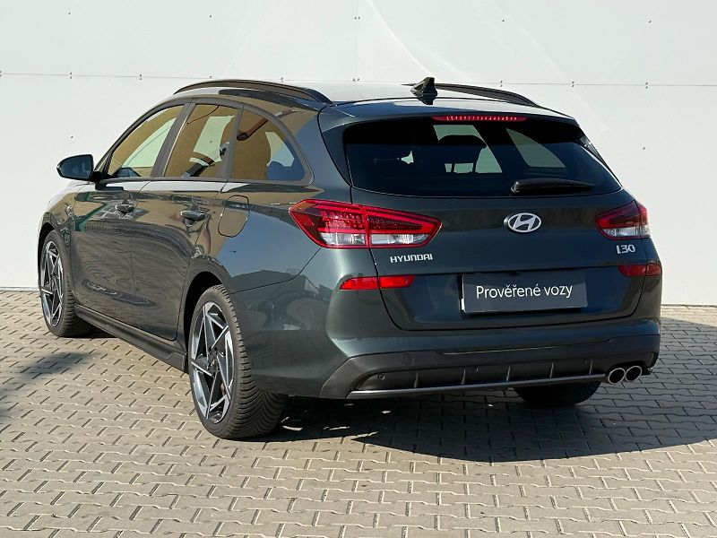 Hyundai i30 1.5 T-GDI MHEV DCT N-Line - fotka 7 z 29