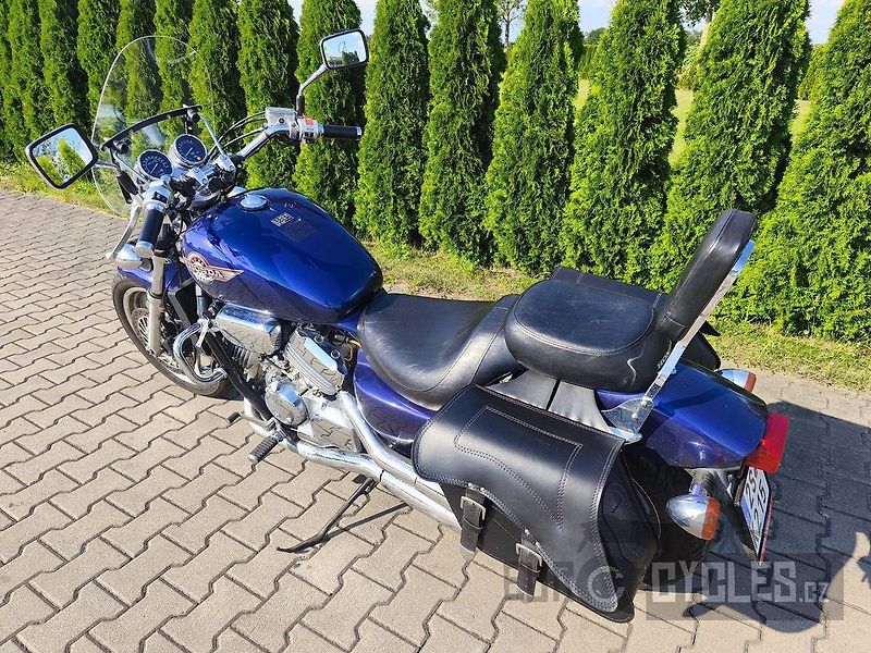 Honda VF 750 C Magna (1996) - fotka 8 z 11
