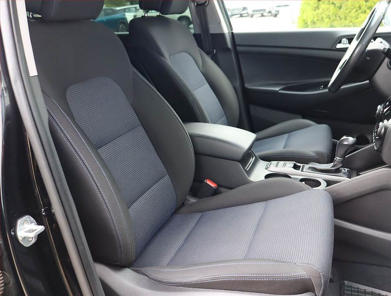Hyundai Tucson (2017) 1.7 CRDi, Automat, Serv.kniha - fotka 9 z 20