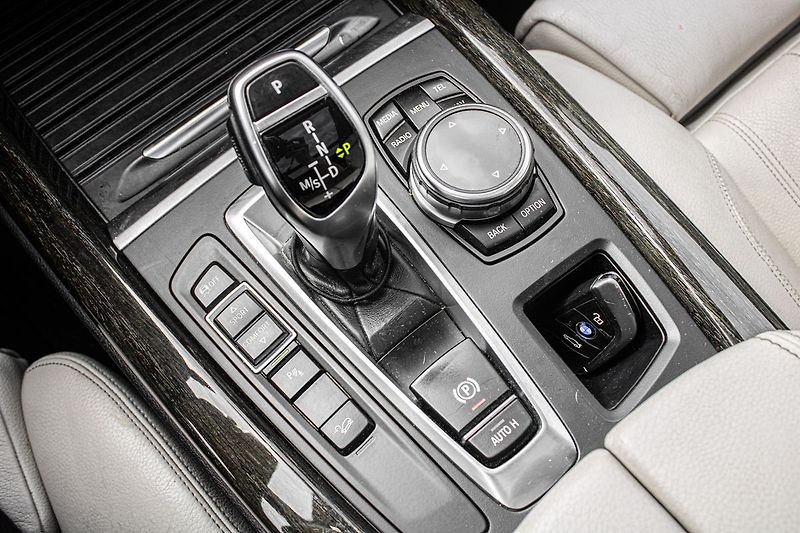 BMW X5 - fotka 28 z 42