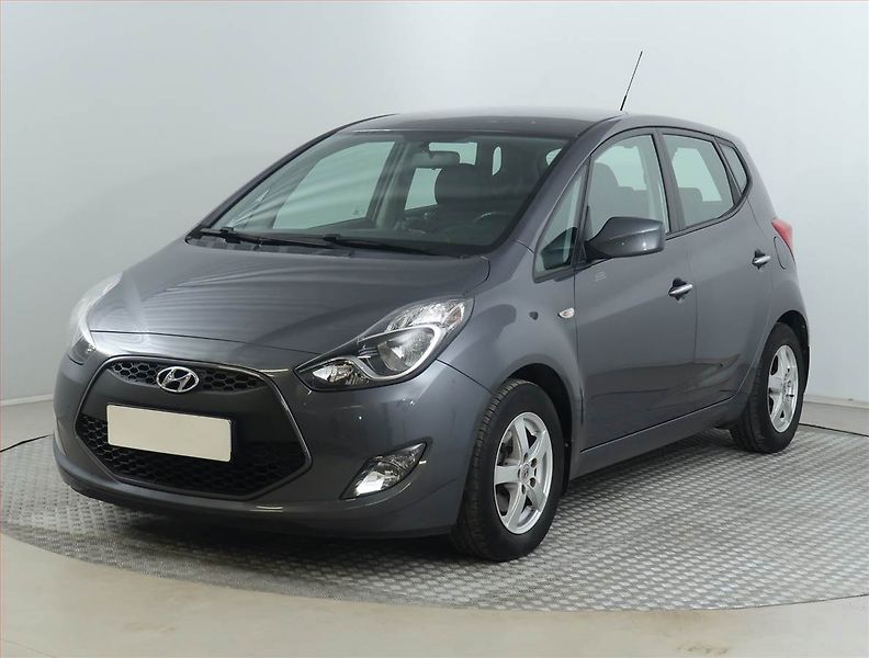 Hyundai ix20 (2016) 1.6 CVVT, Park. senzory - fotka 2 z 14