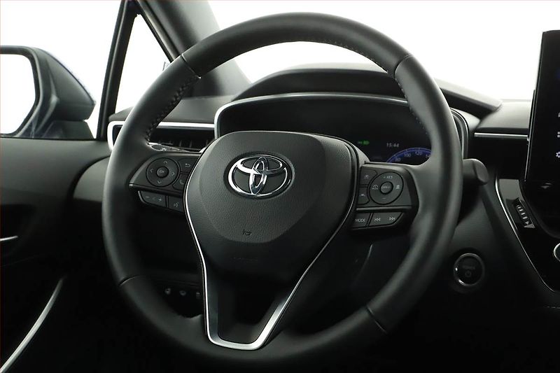 Toyota Corolla (2024) 1.8 Hybrid - fotka 8 z 20
