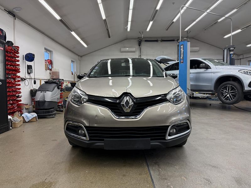 Renault Captur 1.2l 88kW - fotka 2 z 17