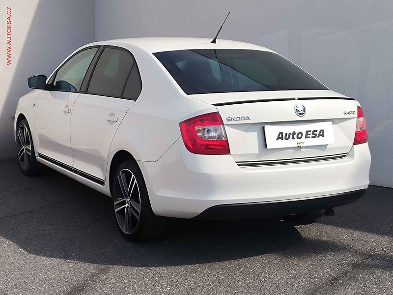 Škoda Rapid (2013) 1.2 TSi, Sport, xenon, TZ - fotka 6 z 16